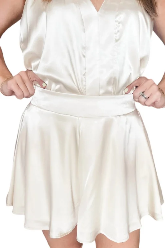 Final Clearance Lulu Shorts In Ivory