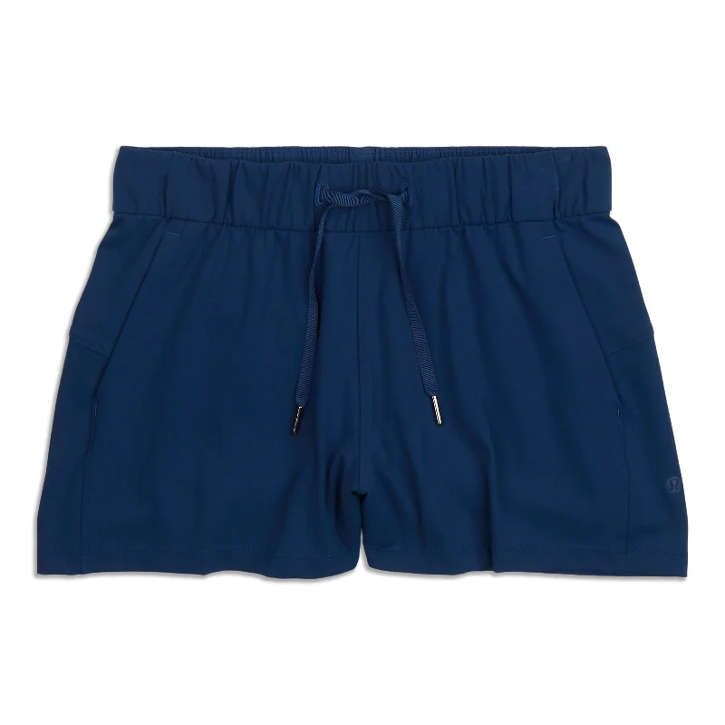 Early Access On The Fly Short - Resale