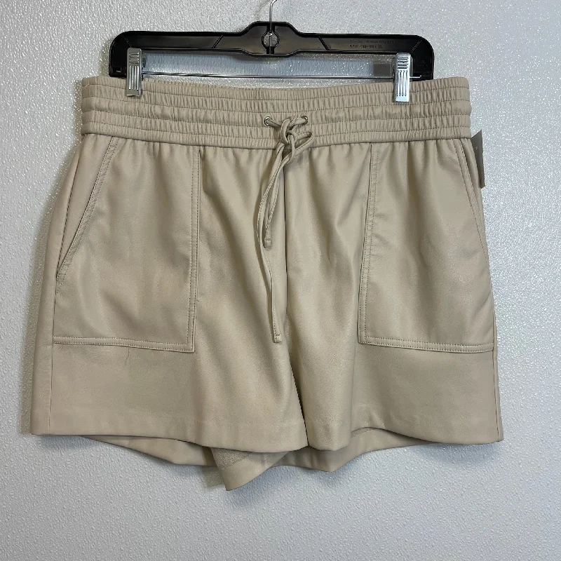 Mega Sale Shorts By Express O In Leather, Size: L
