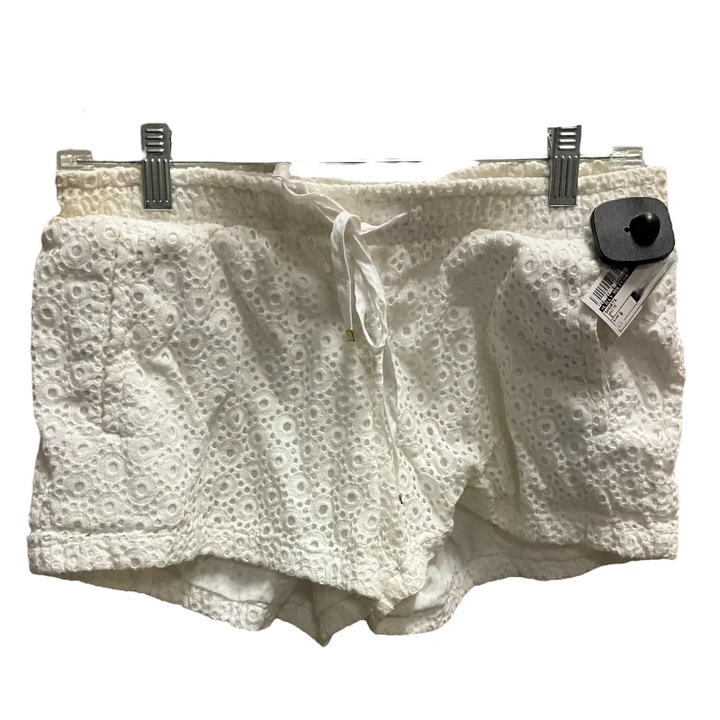 Discount Mania Shorts By Lilly Pulitzer In White, Size: S