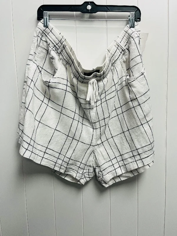 Online Exclusive Shorts By M&S COLLECTION In Blue & White, Size: 24