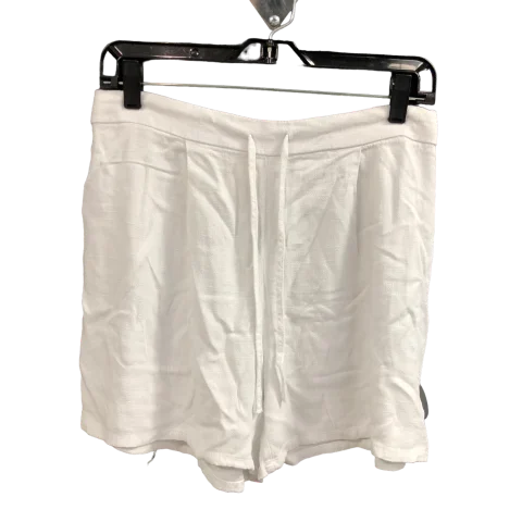 Can't Miss Shorts By  RILEY & RAEIn White, Size: M