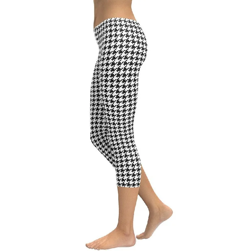 New Markdowns Black & White Houndstooth Print Capris