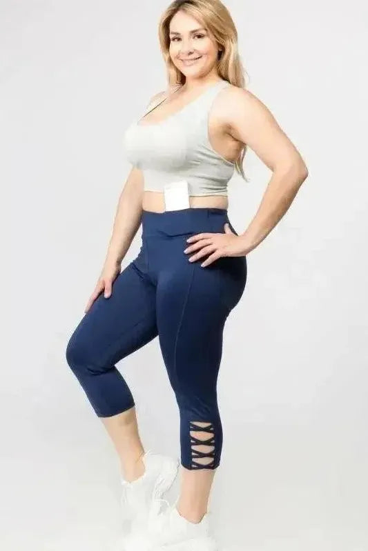 Yoga Capri Cutout Leggings (Plus Size)