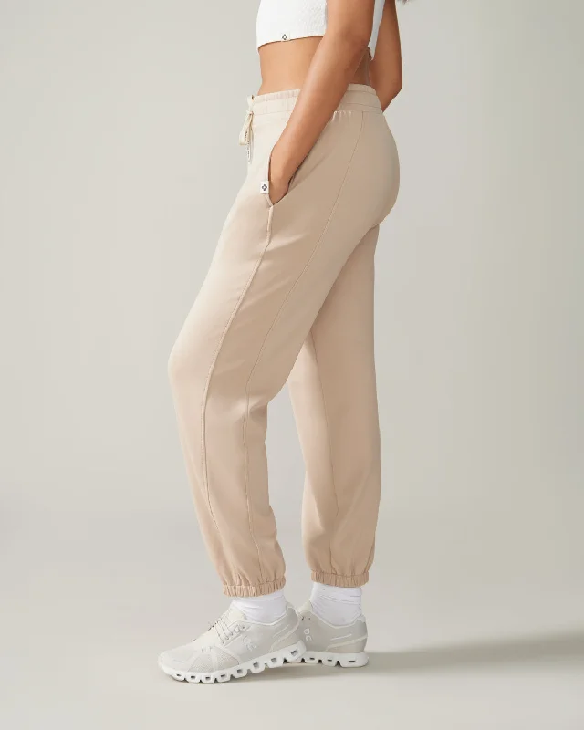Can't Miss Edelweiss Jogger Pants - Almond