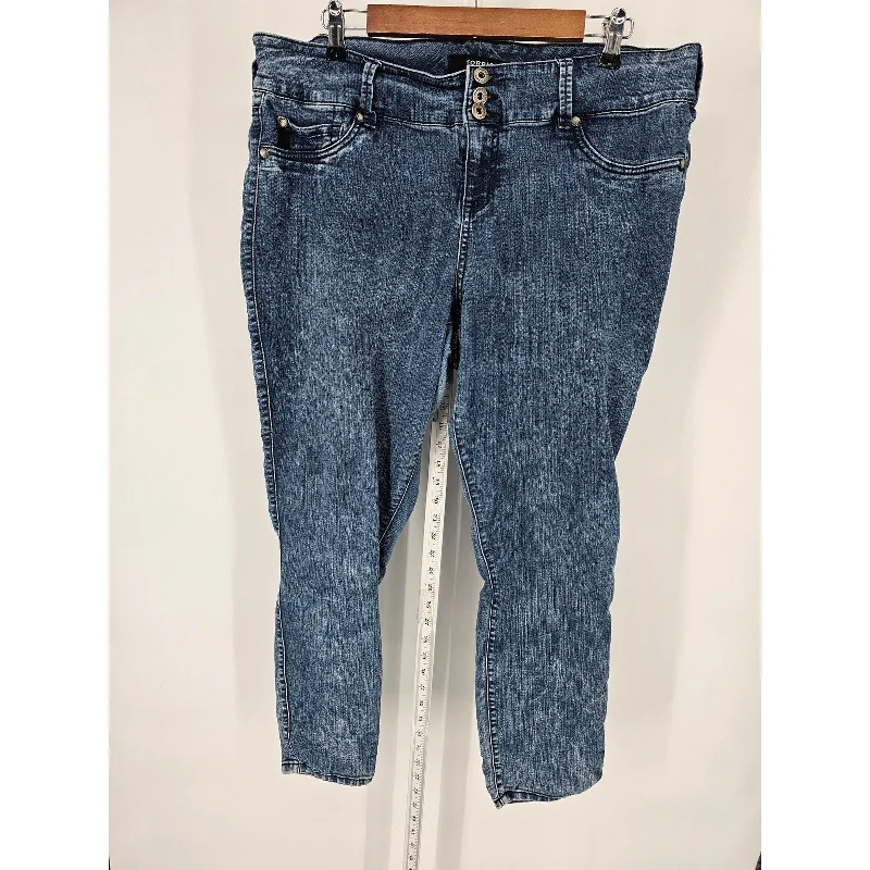 Super Bargain Torrid Denim Womens Sz 18 Skinny Leg Blue Jeans Stonewash