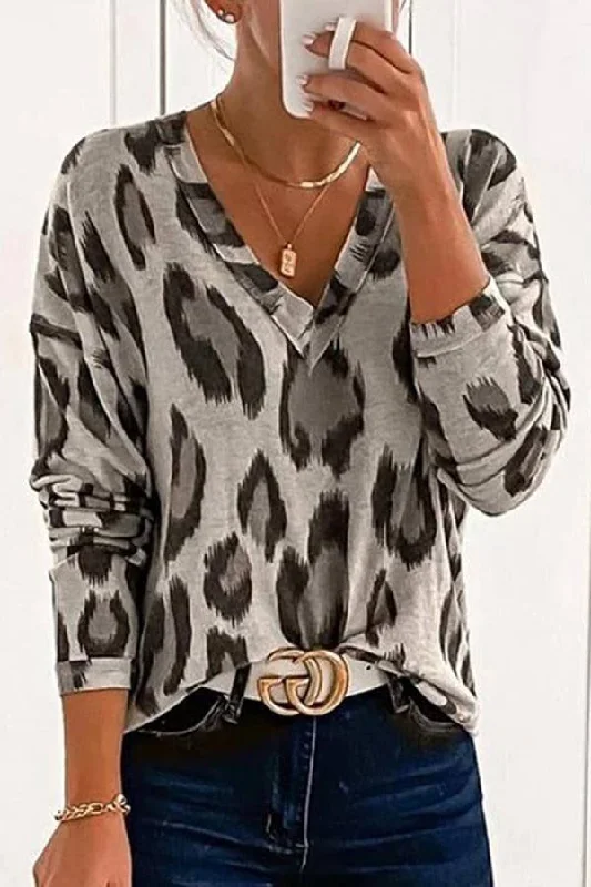 Discount Days Here Little Kitty Long Sleeve Gray Leopard Top