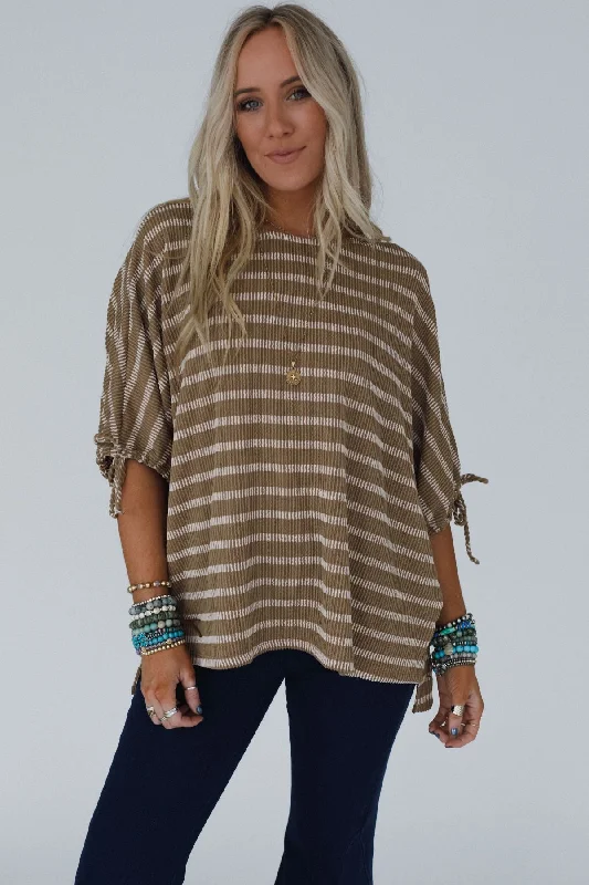 Price Reduction The Nest Little Lark Striped Puff Sleeve Tee - Khaki