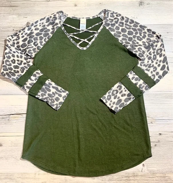 Mega Deal V-Neck Criss Cross Leopard Print Top