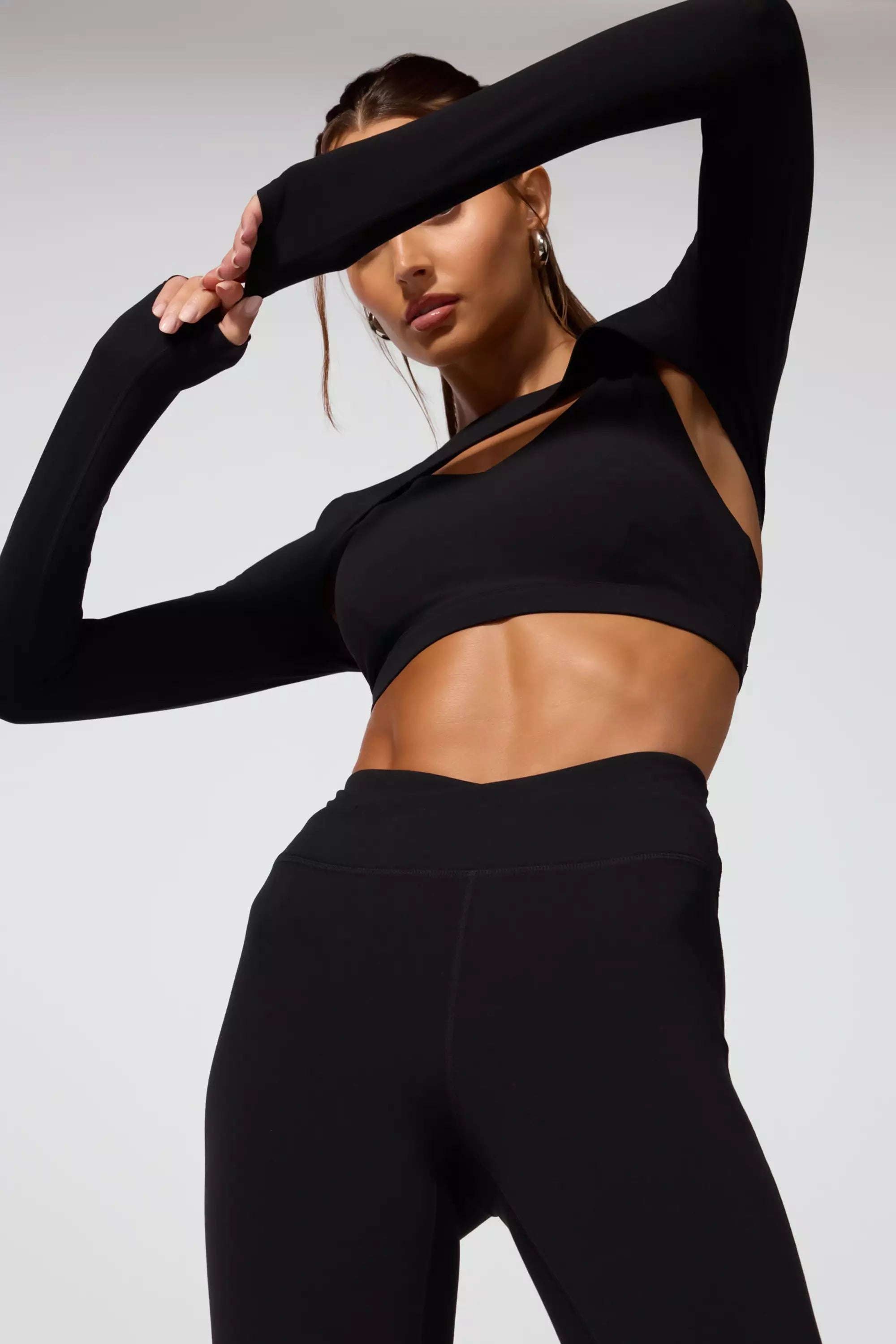Daily Deals Vital Shrug - Black