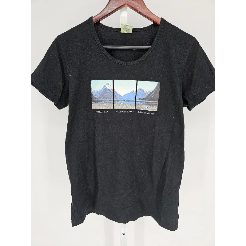 Today's Special Womens Sz XL Short Sleeve Crew Neck T Shirt Mitre Peak Milford Sound New Zealand Today's Special Womens Sz XL Short Sleeve Crew Neck T Shirt Mitre Peak Milford Sound New Zealand